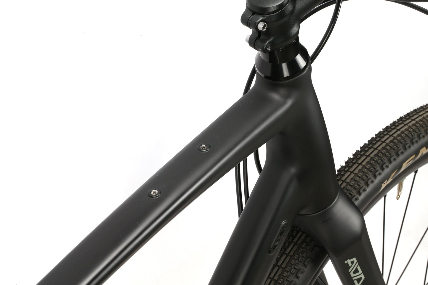 Close-up of a sleek BRUNELLO FB NOVE with an aluminum gravel frame, showcasing the matte finish and knobby tire tread.
